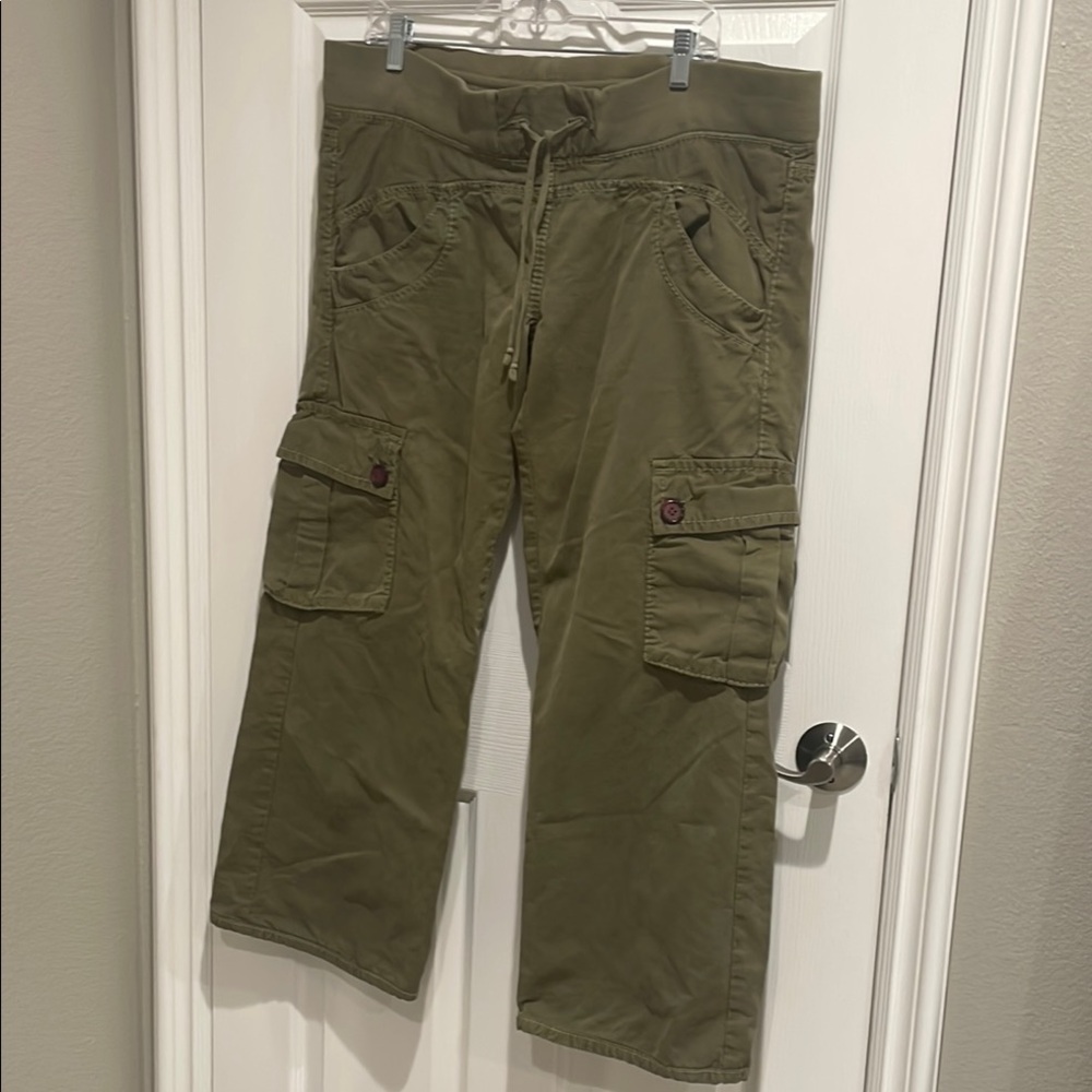 True Religion Green Cargo Pants with Relaxed Fit
